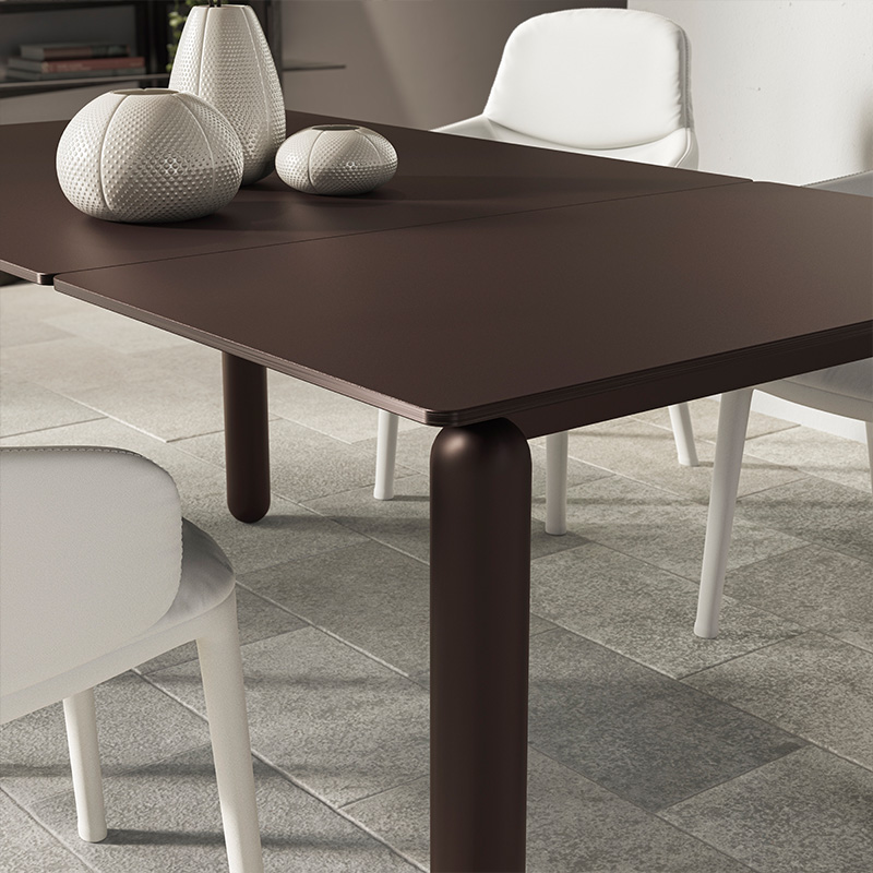 Natuzzi editorial - Extendable dining table