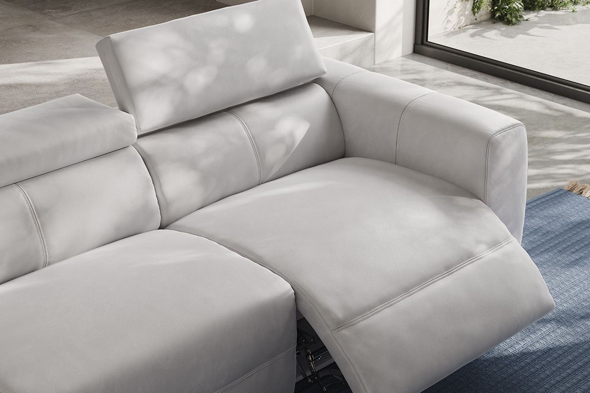 amalfi leather sectional sofa with chaise